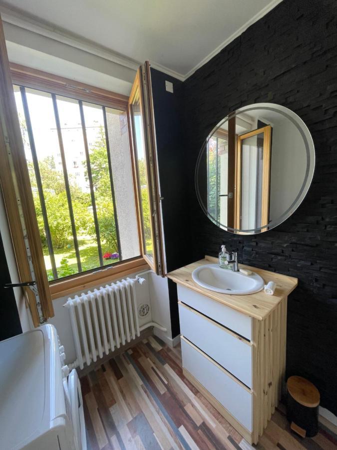 Chambre Privee Vue Sur Le Jardin Proche Centre Ville Besancon Exterior photo